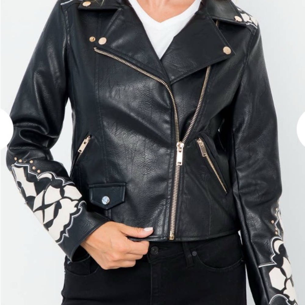 Stoosh Black with White Accents Vegan Leather  Women’s Jacket Size S - Picture 4 of 11